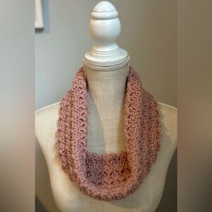 30” Dusty Rose Crochet Infinity Scarf